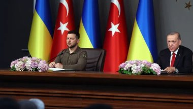 Zelenskiy ile görüşen Erdoğan: Barış görüşmelerine ev sahipliği yapmaya hazırız