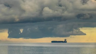 Irak’tan Türkiye'ye petrol getiren gemiye 'silahlı baskın' iddiası