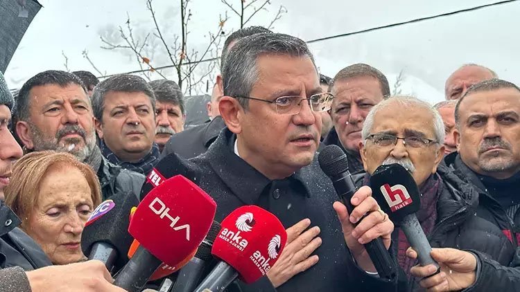 Özel'den Başak Demirtaş açıklaması: 'Saygı duymak gerek'