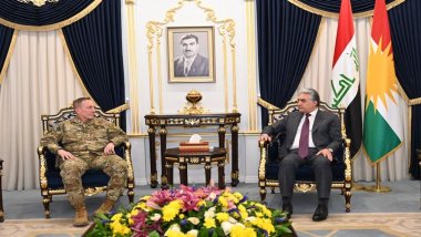  Reber Ahmed, Koalisyon komutanı General Michael Ecker ile görüştü