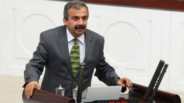 Sırrı Süreyya Önder'den İzmir için adaylık açıklaması