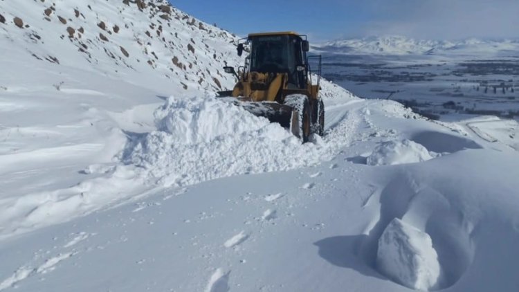 3 ilde 298 köy yolu ulaşıma kapandı