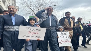 HÜDA PAR'dan Ulusal Kıyafetlerle Anadil Yürüyüşü