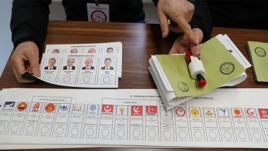 Rus Büyükelçi, Türkiye'deki seçime dikkat çekti: İletişim sistemimizi değiştirmek zorunda kaldık