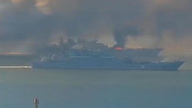 Ukrayna: Rus çıkarma gemisi Karadeniz'de vurularak batırıldı