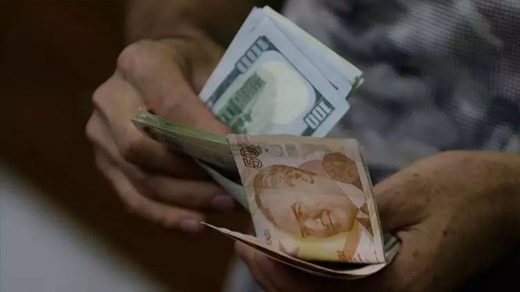 Dolar/TL'de yeni rekor seviye