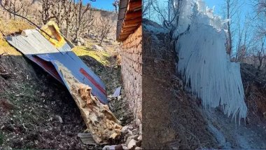 Hakkari'de kuvvetli rüzgar; çatılar uçtu, direkler devrildi