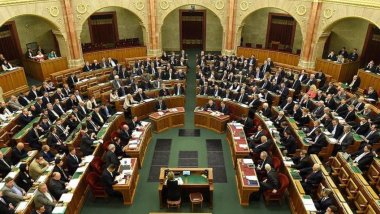 Macaristan, İsveç'in NATO üyeliğine onay verdi