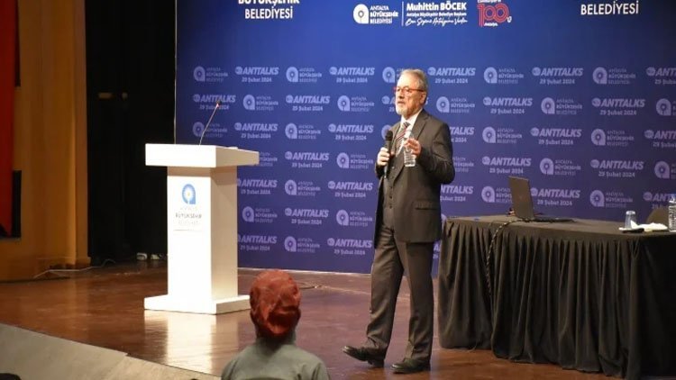 Görür endişe ettiği illeri saydı: 7,2 büyüklüğünde deprem uyarısı