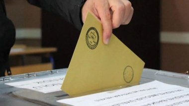 Türkiye Raporu anketi: CHP, kıl payı birinci parti