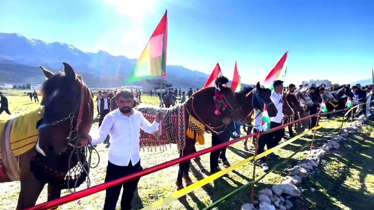 Duhok’ta binicilik festivali düzenlendi