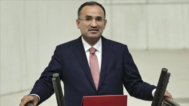 Bekir Bozdağ: Erken seçim kararı çıkarsa Erdoğan üçüncü kez aday olabilir