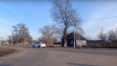 Ukrayna yanlısı Rus milisler Rusya'nın batısına saldırı başlattı